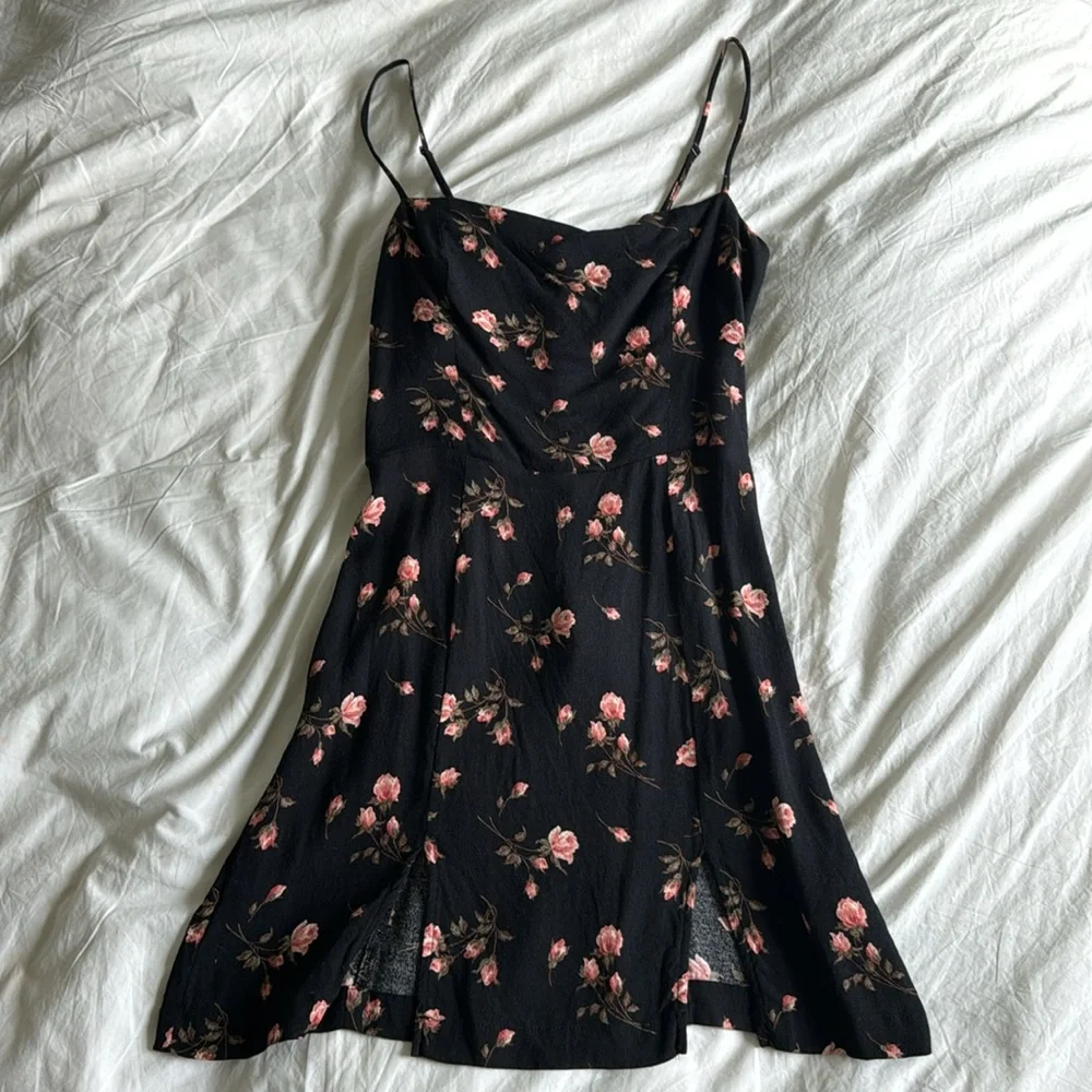 Reformation Dress - Picture 3 of 6